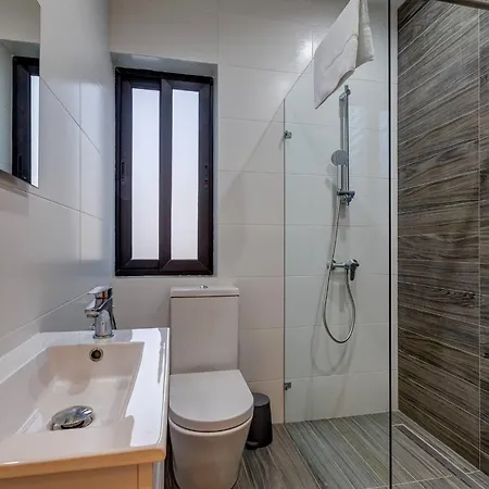 Stunning 3bed With Views By Homely Mellieha