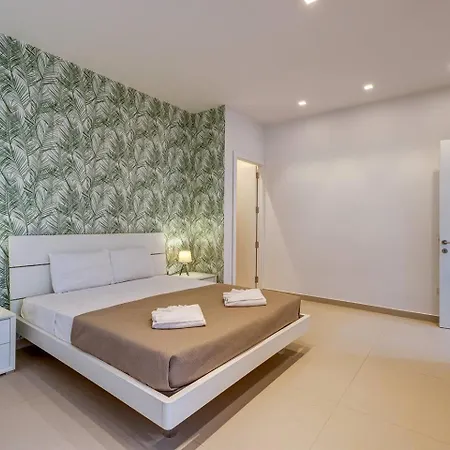 Stunning 3bed With Views By Homely