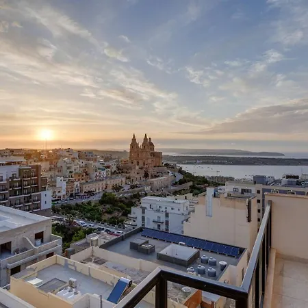 Stunning 3bed With Views By Homely *